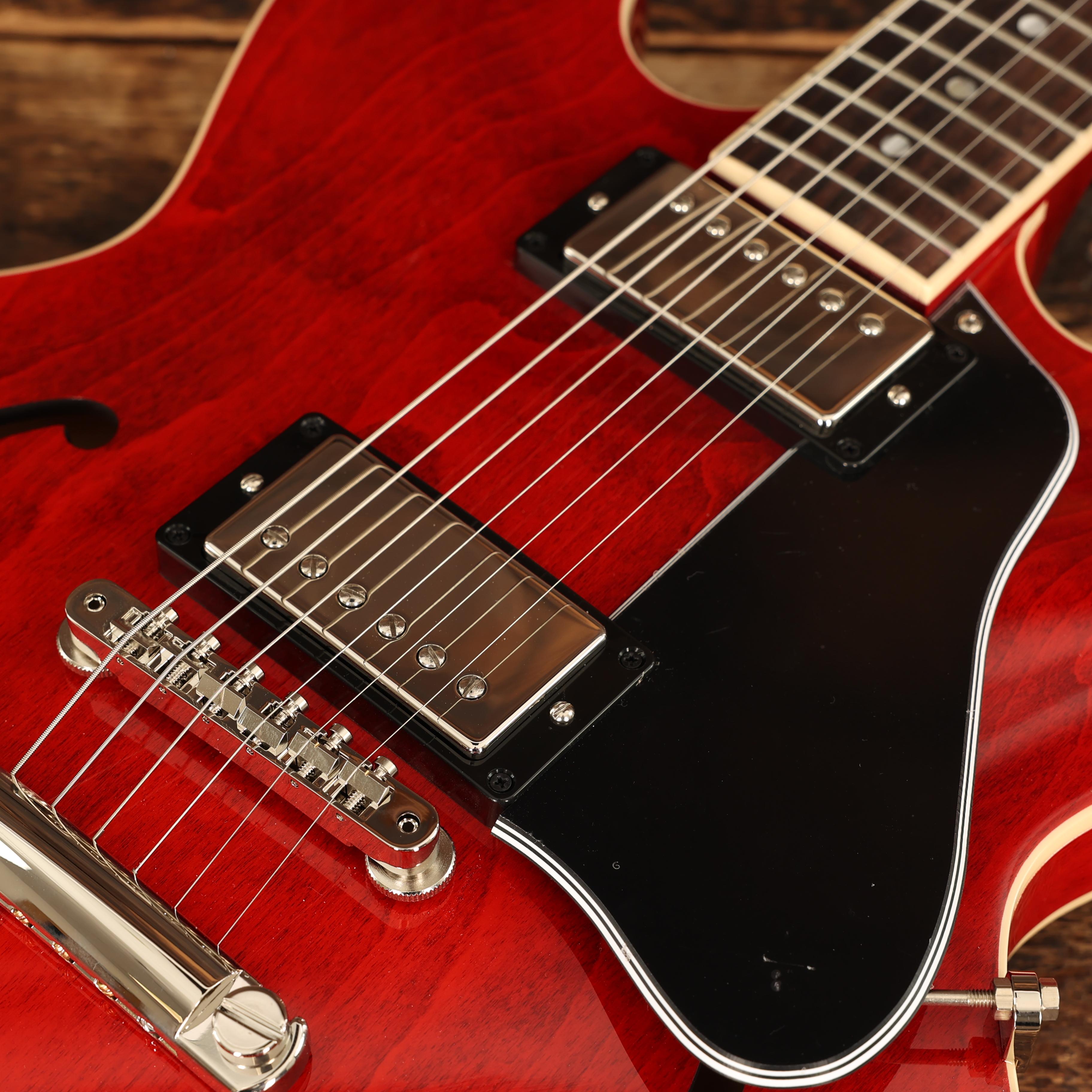 Gibson ES-335 Semi Hollow Electric Guitar in Sixties Cherry